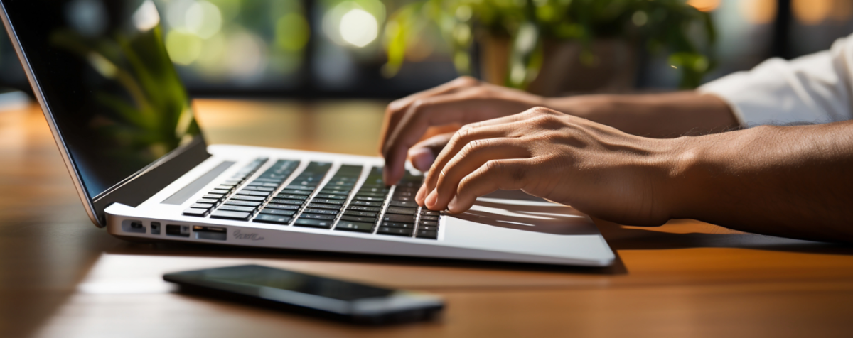 Hands on Laptop